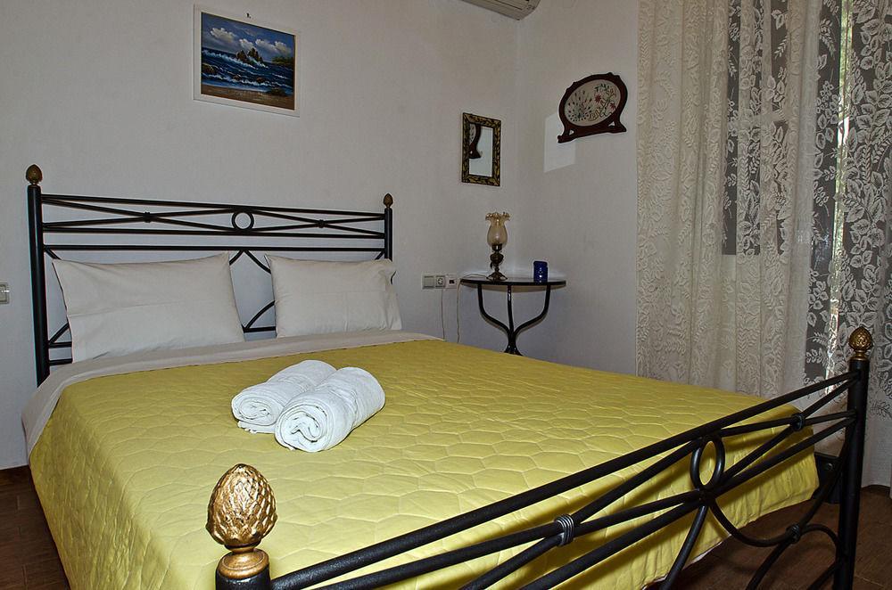 Aparthotel The Pine Trees Agnontas Exterior foto